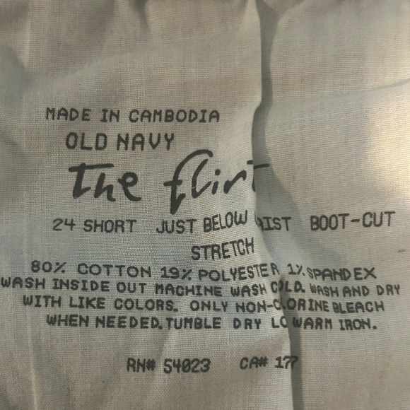 OLD NAVY “The Flirt” Just Below the Waist Boot Cut Jeans Size 24 Short - Picture 10 of 10